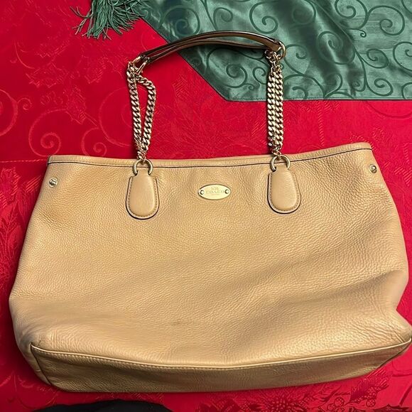COACH bag with Chain straps detail. See pictures for corner wear. *HOST PICK - Picture 1 of 14